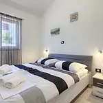 Charming Sissano With Private Pool Near Pula By Wiibuk *