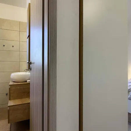Charming Sissano With Private Pool Near Pula By Wiibuk *
