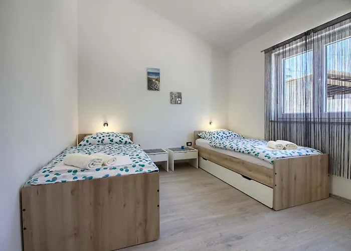 Charming Sissano With Private Pool Near Pula By Wiibuk 빌라